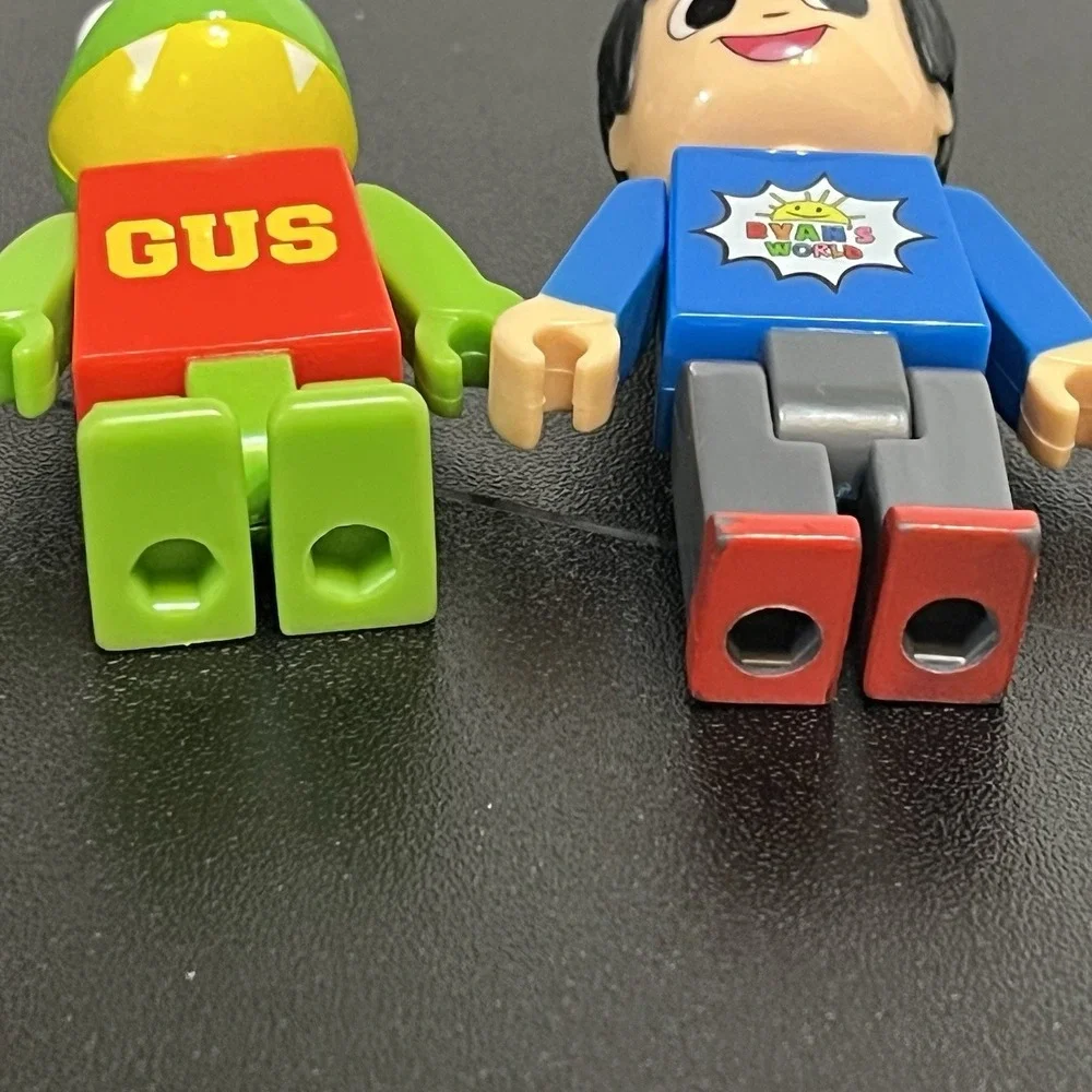 Ryan's World Figures Ryan Gus Green Frog Lot of 2 Toys Poseable